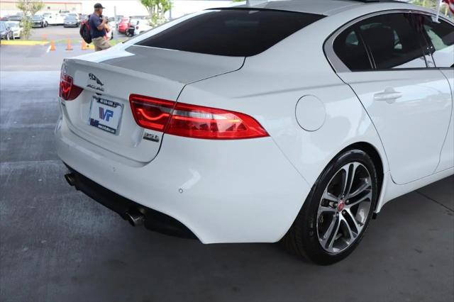 2017 Jaguar XE 35t Premium