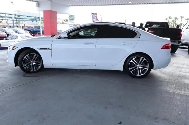 2017 Jaguar XE 35t Premium