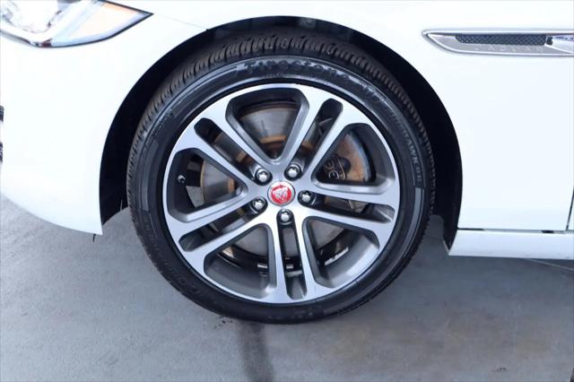 2017 Jaguar XE 35t Premium