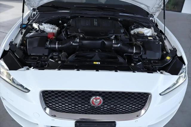 2017 Jaguar XE 35t Premium