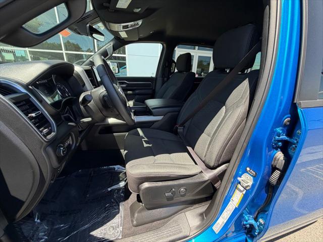 2025 Ram 1500 Big Horn Crew Cab 4x4 5'7" Box