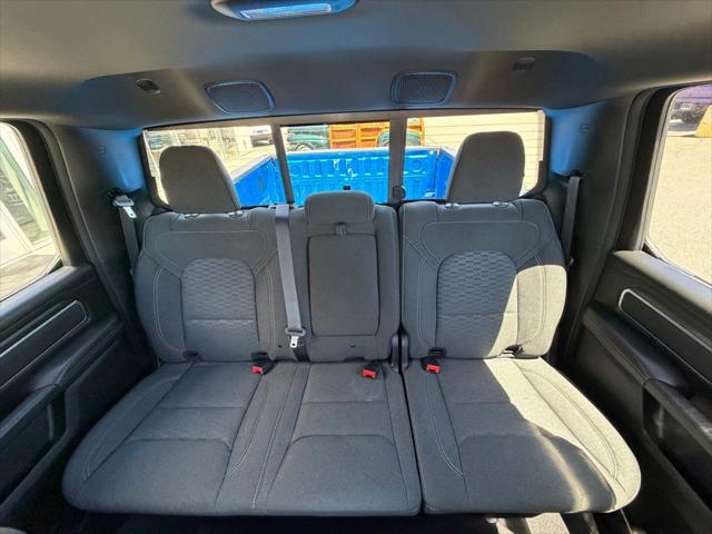 2025 Ram 1500 Big Horn Crew Cab 4x4 5'7" Box