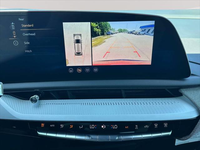 2025 Cadillac iQ Sport 2 AWD