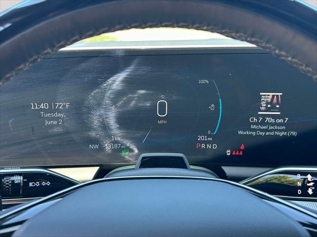 2025 Cadillac iQ Sport 2 AWD