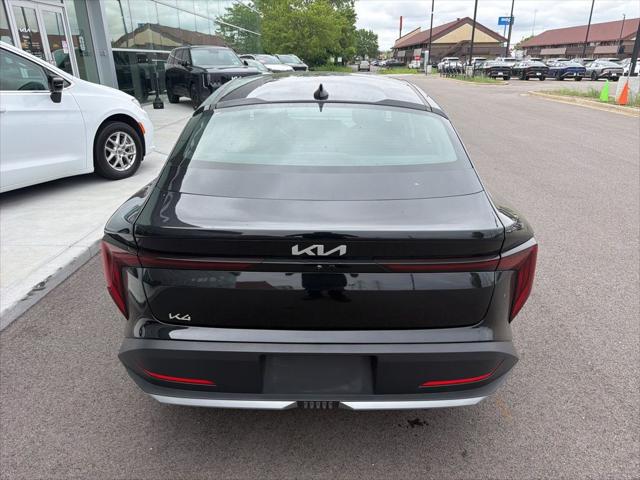 2025 Kia K4 LXS