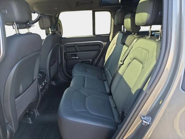 2025 Land Rover Defender 110 P400 X