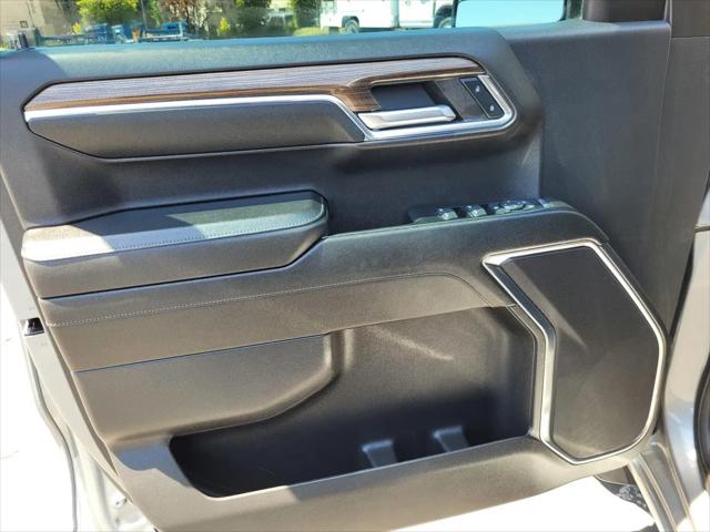 2023 Chevrolet Silverado 1500 4WD Crew Cab Short Bed RST