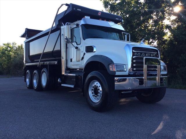 2025 Mack Granite 