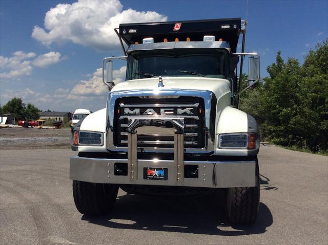 2025 Mack Granite 