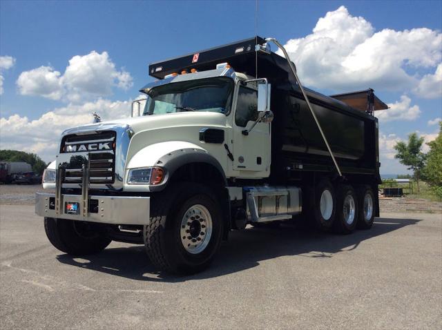 2025 Mack Granite 