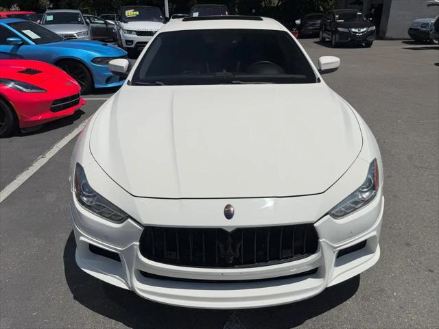 2017 Maserati Ghibli Standard