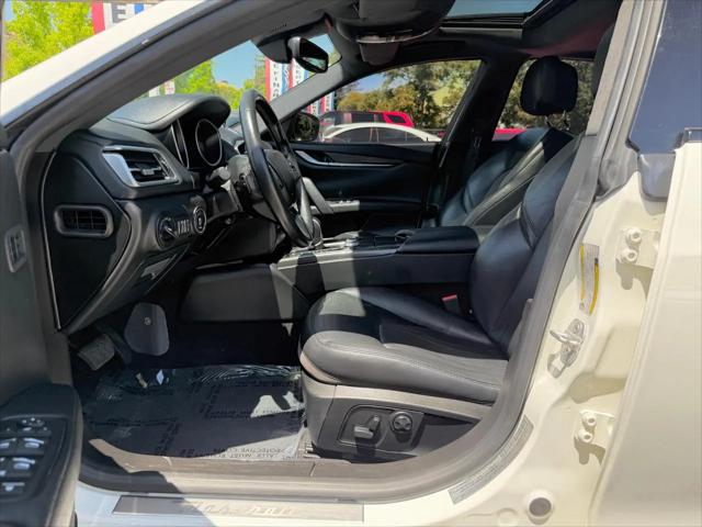 2017 Maserati Ghibli Standard