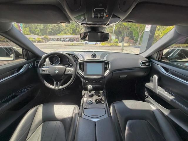 2017 Maserati Ghibli Standard