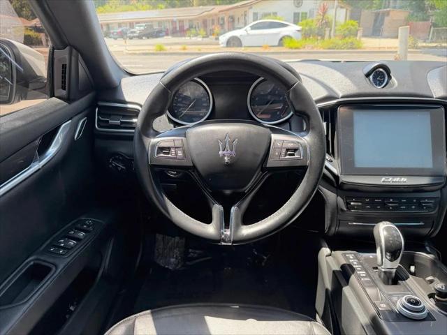 2017 Maserati Ghibli Standard