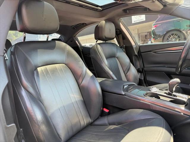 2017 Maserati Ghibli Standard