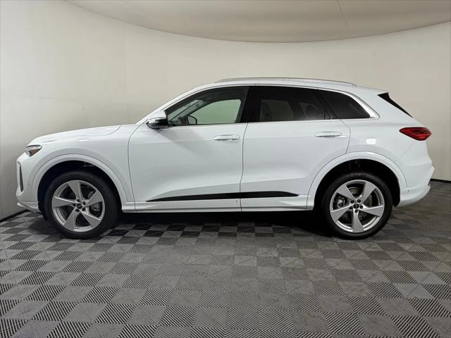 2026 Audi Q5 Premium Plus TFSI quattro S tronic