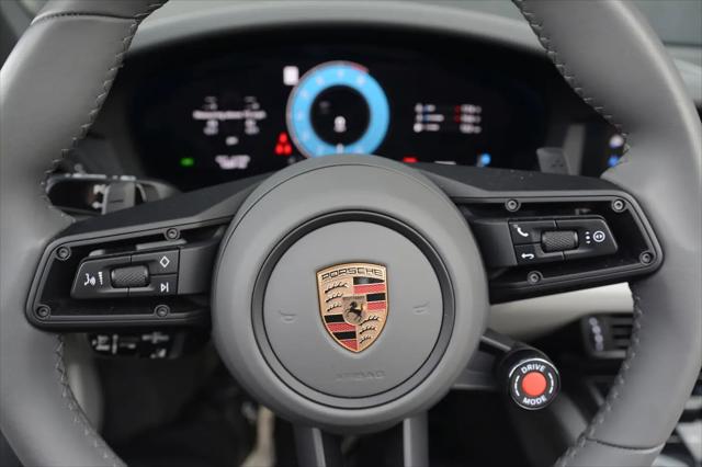 2025 Porsche 911 Carrera Cabriolet