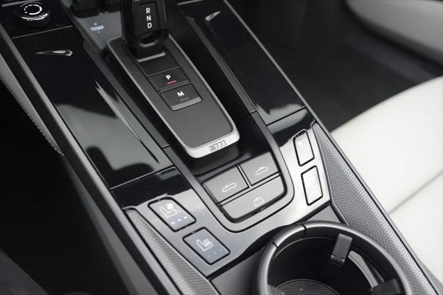 2025 Porsche 911 Carrera Cabriolet
