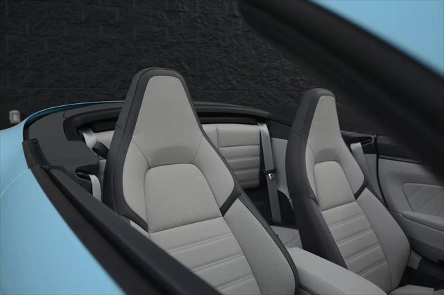 2025 Porsche 911 Carrera Cabriolet