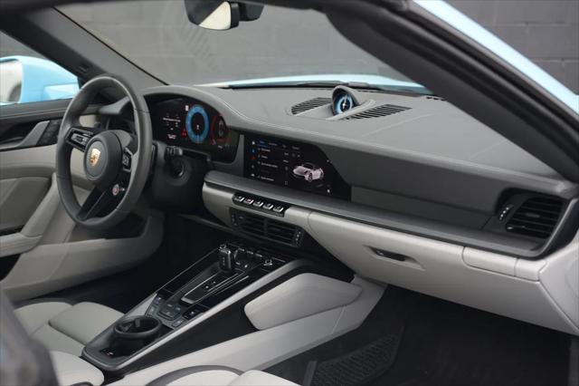2025 Porsche 911 Carrera Cabriolet
