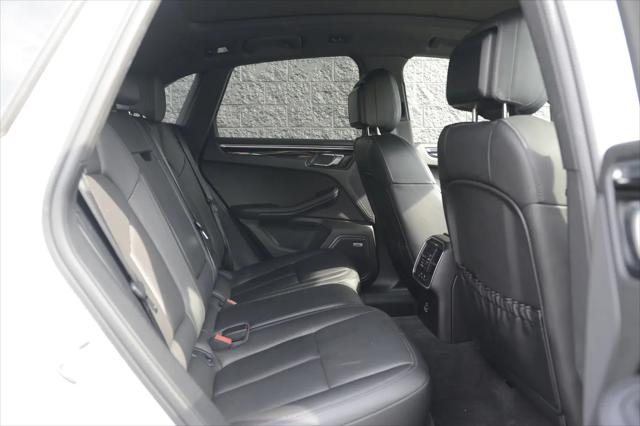 2022 Porsche Macan S