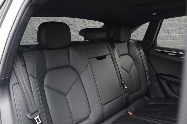2022 Porsche Macan S