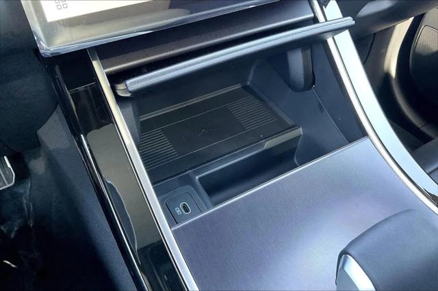 2026 Land Rover Range Rover Velar P250 Dynamic SE