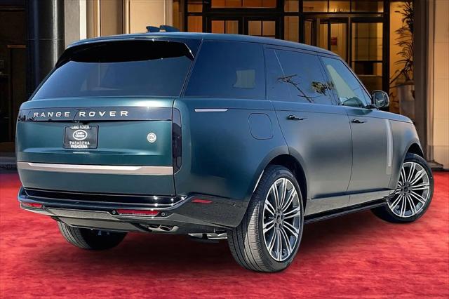2026 Land Rover Range Rover P615 SV