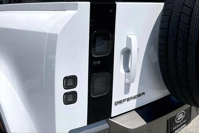 2026 Land Rover Defender P300 S