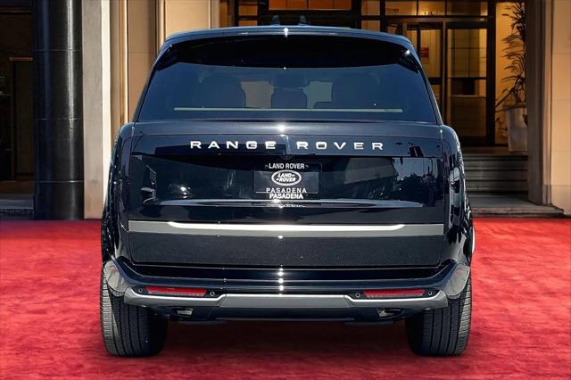 2026 Land Rover Range Rover P550e SE