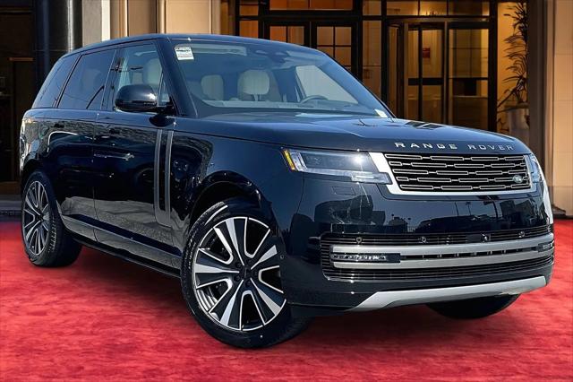 2026 Land Rover Range Rover P550e SE