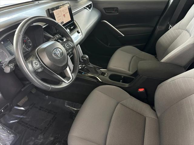 2025 Toyota Corolla Cross Hybrid SE