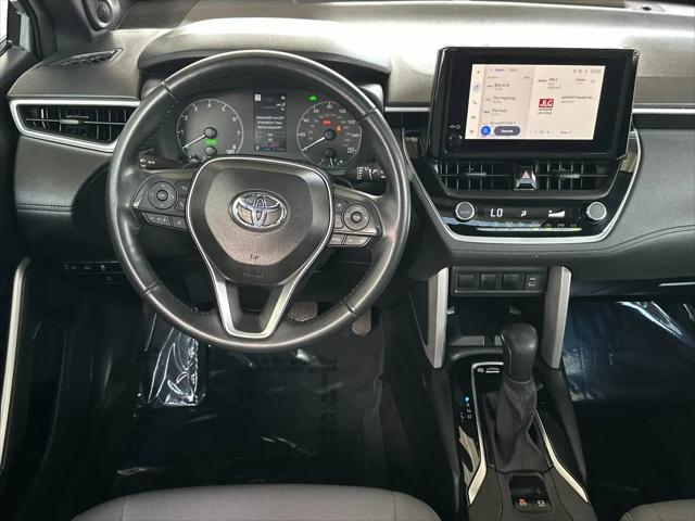 2025 Toyota Corolla Cross Hybrid SE