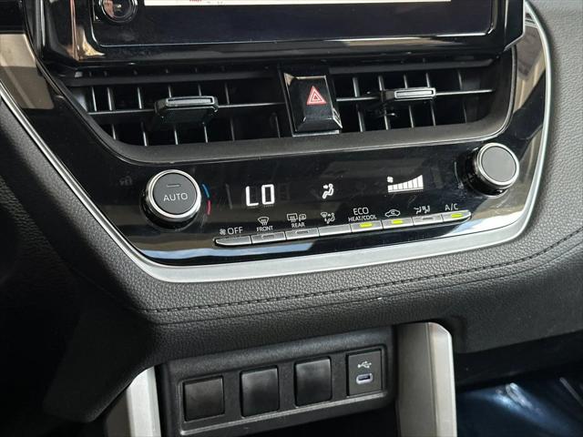 2025 Toyota Corolla Cross Hybrid SE