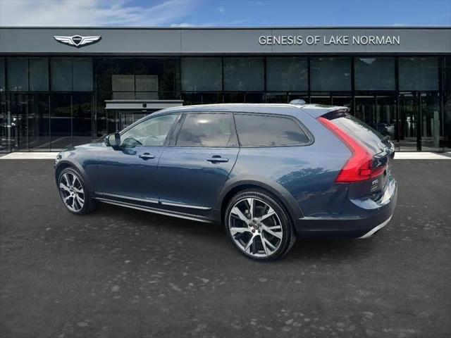 2018 Volvo V90 Cross Country T6