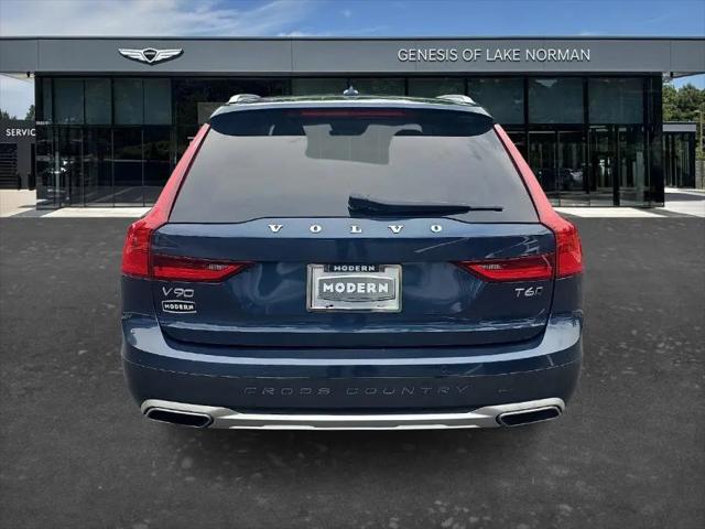 2018 Volvo V90 Cross Country T6