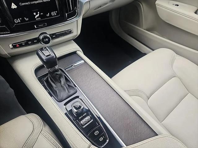2018 Volvo V90 Cross Country T6