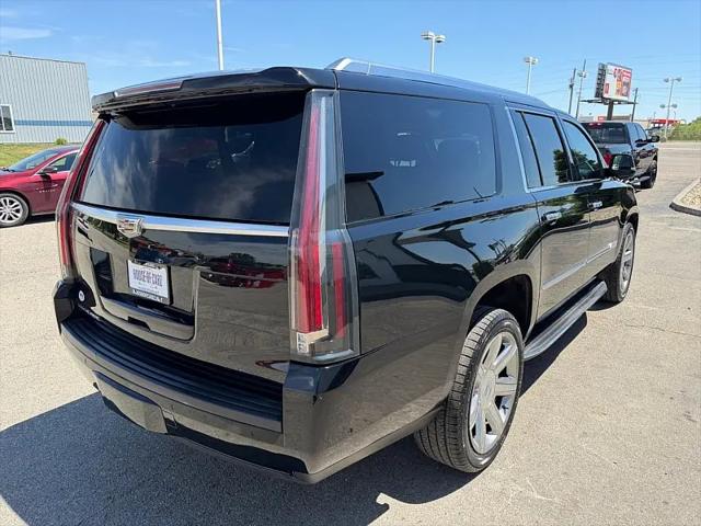 2017 Cadillac Escalade ESV Luxury