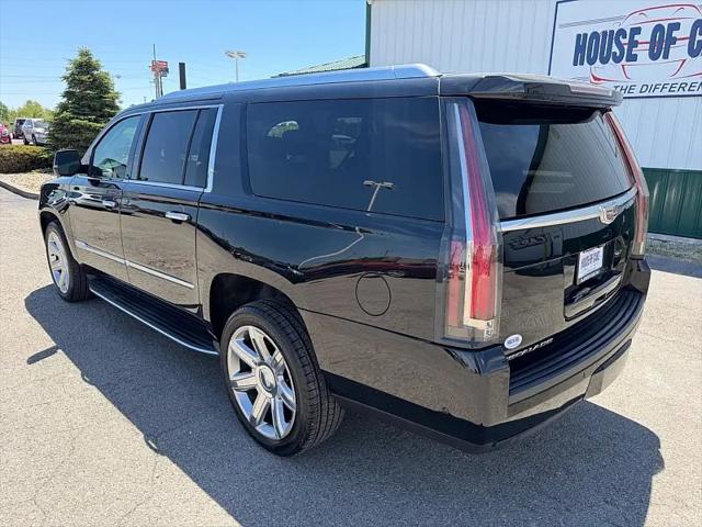 2017 Cadillac Escalade ESV Luxury