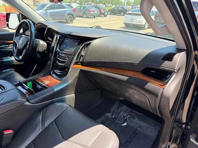 2017 Cadillac Escalade ESV Luxury