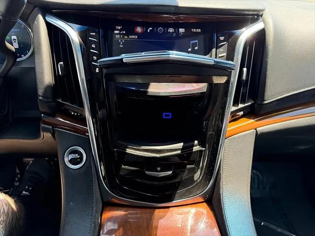 2017 Cadillac Escalade ESV Luxury