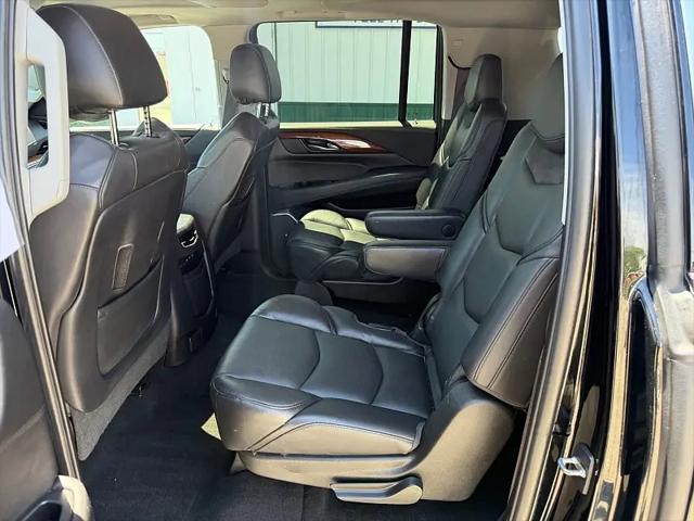2017 Cadillac Escalade ESV Luxury