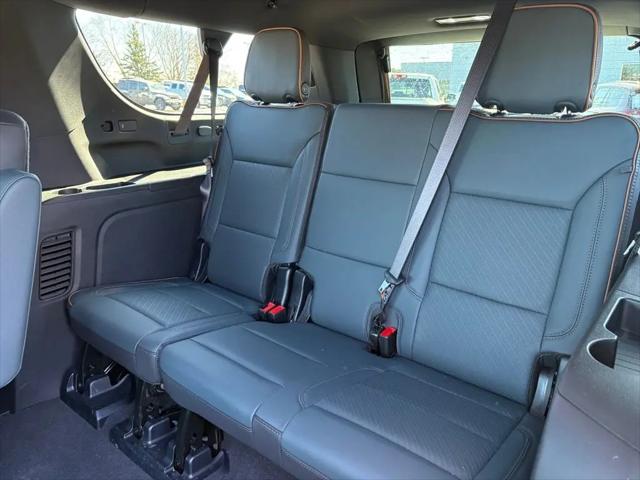 2025 GMC Yukon XL AT4 4WD