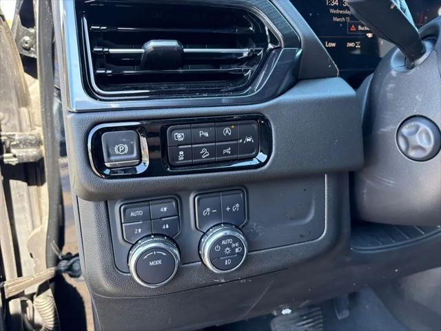 2025 GMC Yukon XL AT4 4WD