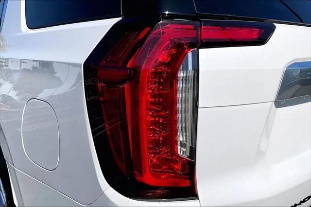 2024 GMC Yukon 4WD Denali