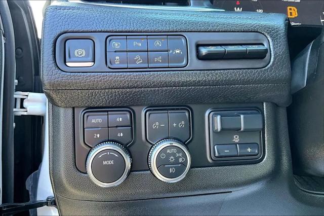 2024 GMC Yukon 4WD Denali