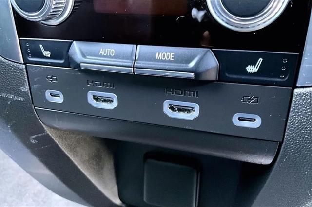2024 GMC Yukon 4WD Denali