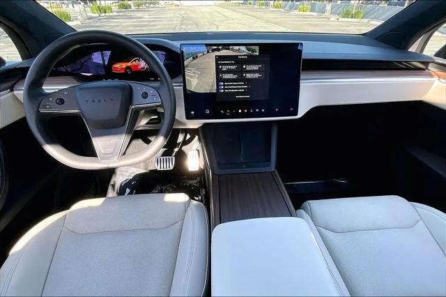 2024 Tesla Model X Long Range