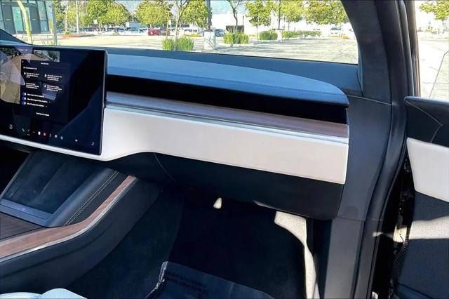 2024 Tesla Model X Long Range