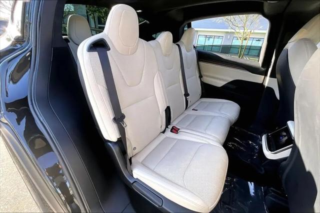 2024 Tesla Model X Long Range